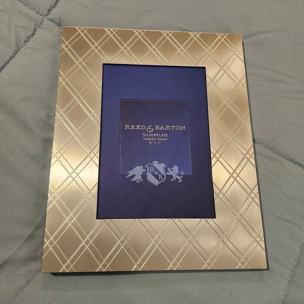 Vintage Reed & Barton Silverplate Crosscheck Satin Photo Frame 5x7 New In Box